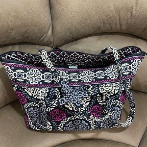 Vera Bradley travel tote